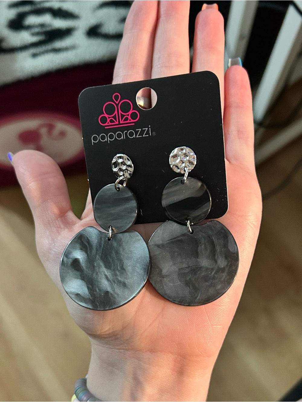 paparazzi Black Hammered Disc Drop Earrings